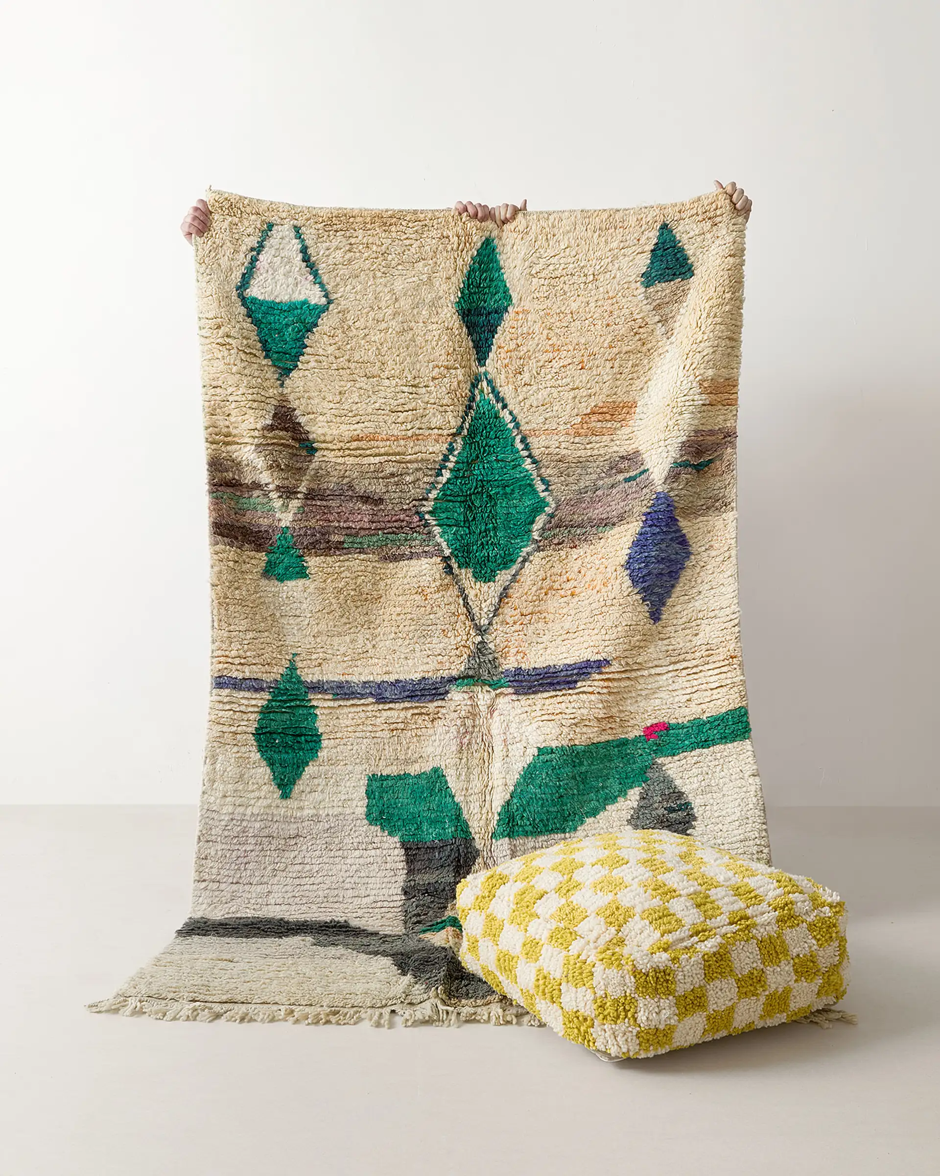 Green diamond Boujad rug with pouf