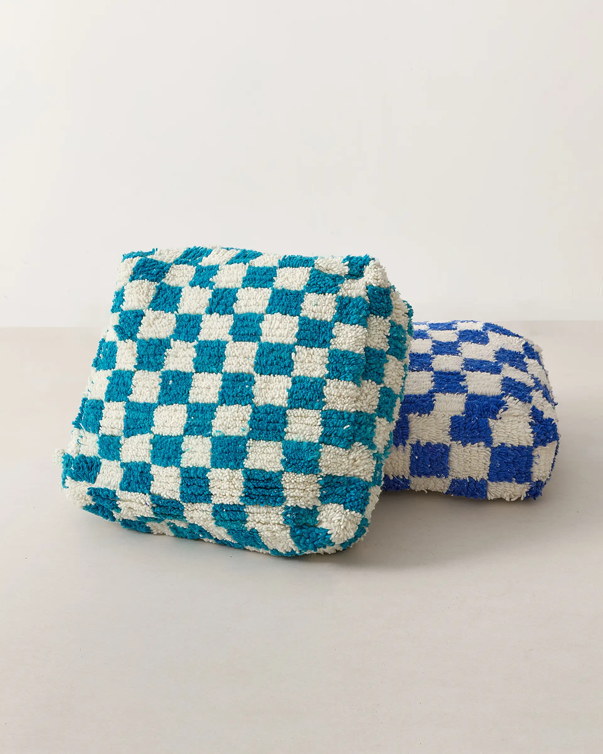 Turquoise checkered pouf